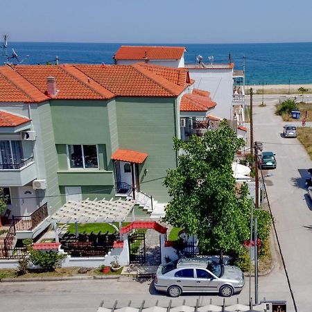 Athanasia Inn Vrasná 外观 照片