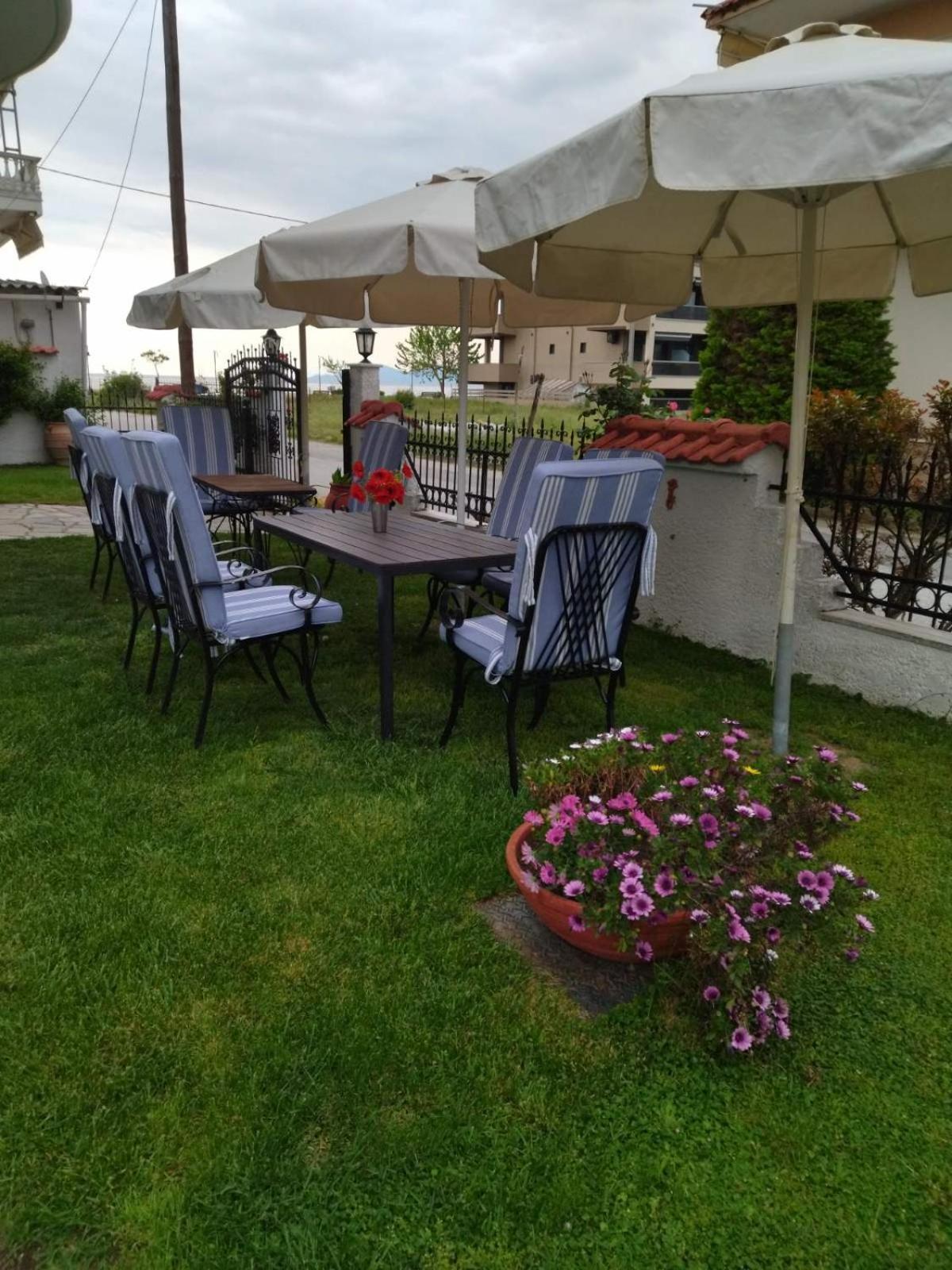 Athanasia Inn Vrasná 外观 照片