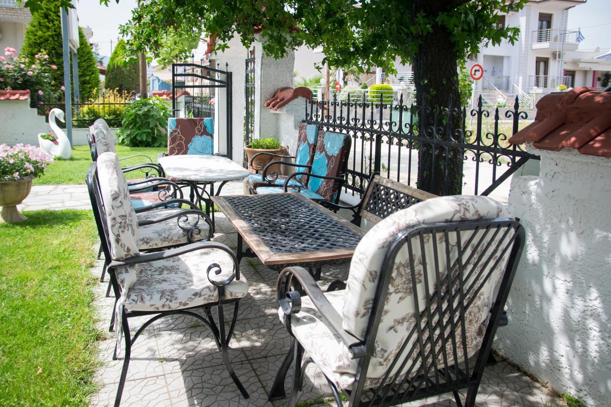 Athanasia Inn Vrasná 外观 照片