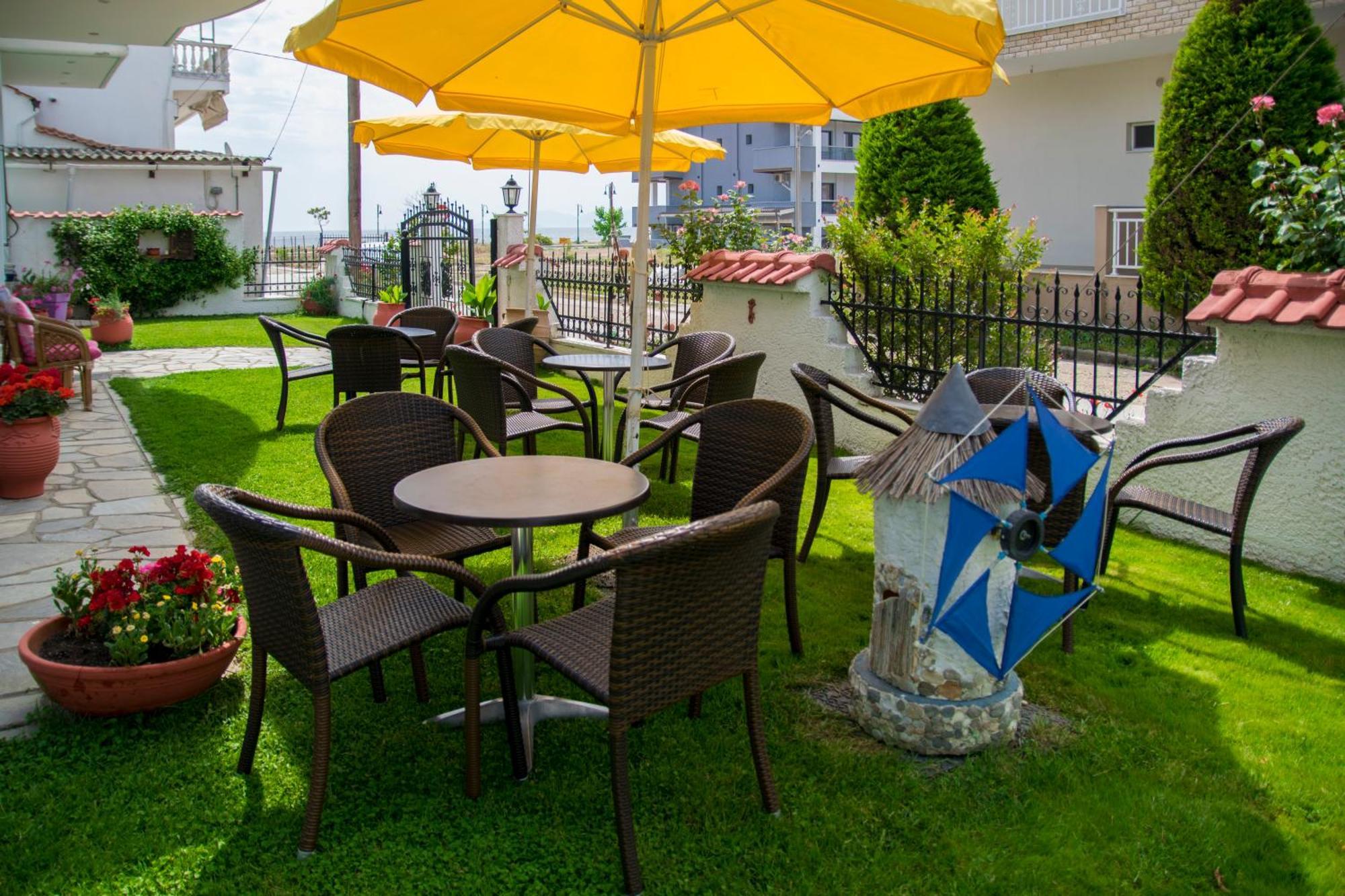 Athanasia Inn Vrasná 外观 照片