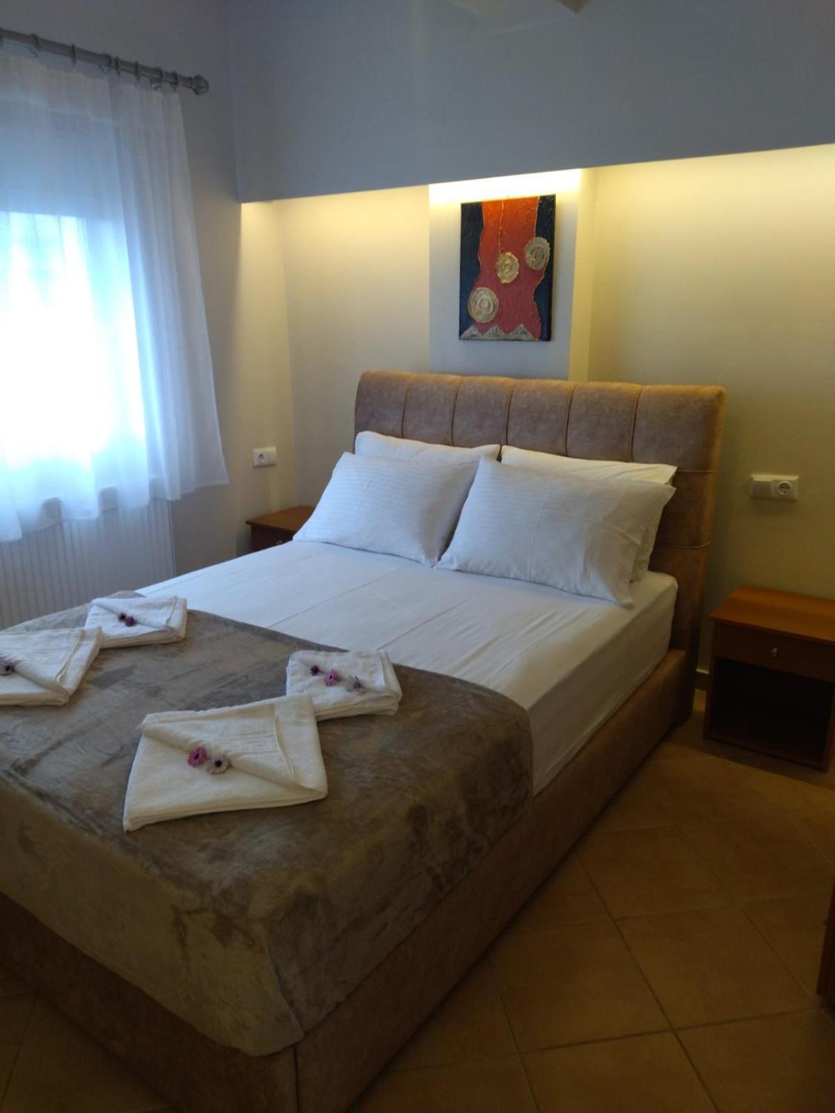 Athanasia Inn Vrasná 外观 照片