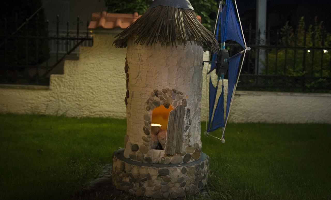 Athanasia Inn Vrasná 外观 照片