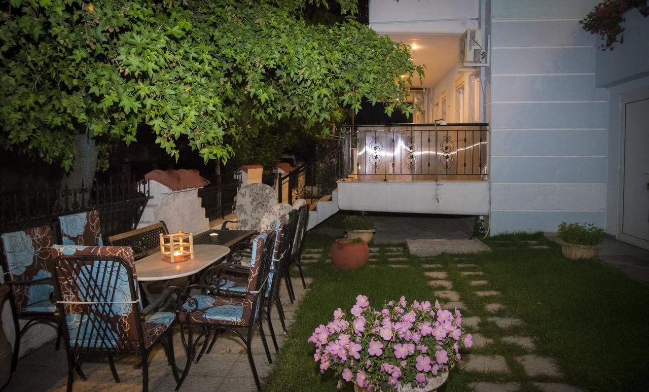 Athanasia Inn Vrasná 外观 照片